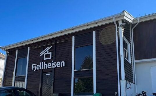 Tromsdalen: O Vale Escondido de Tromsø Que Encanta no Verão e no Inverno
