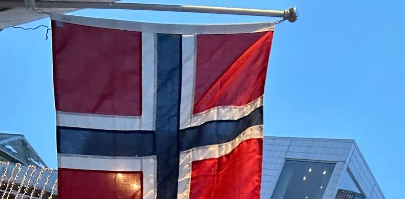 bandeira da noruega em tromso